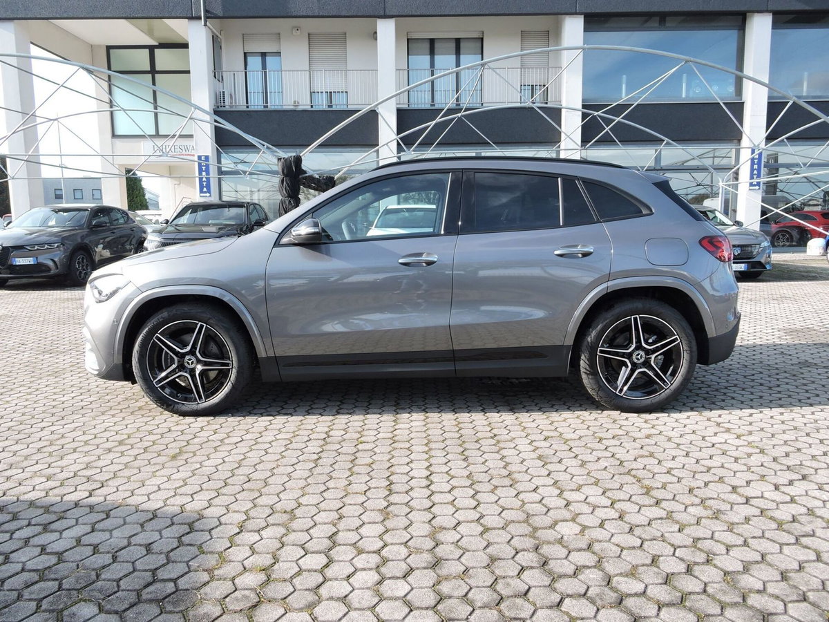 Mercedes-Benz GLA SUV 200 d AMG Line Premium Plus 4matic auto (7)