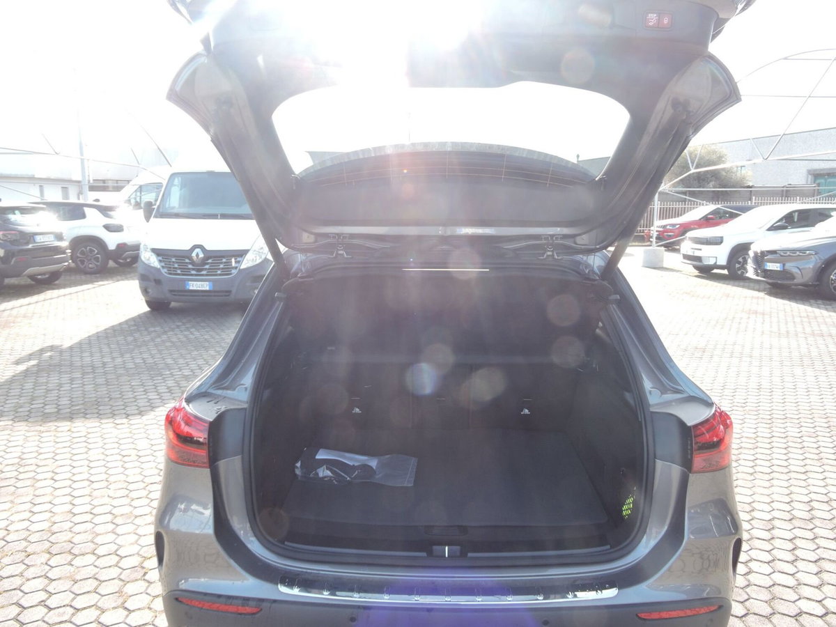Mercedes-Benz GLA SUV 200 d AMG Line Premium Plus 4matic auto (8)