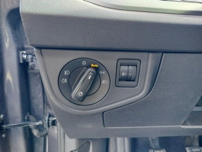 Volkswagen Taigo 1.0 tsi R-Line 115cv (13)