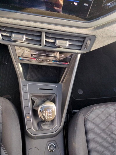 Volkswagen Taigo 1.0 tsi R-Line 115cv (20)