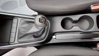 Hyundai i20 1.2 MPI MT ConnectLine (13)