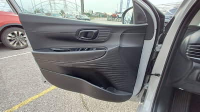 Hyundai i20 1.2 MPI MT ConnectLine (17)