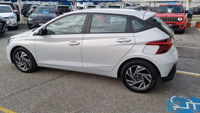 Hyundai i20 1.2 MPI MT ConnectLine (2)