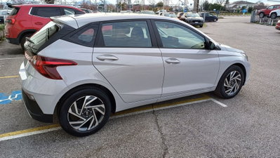 Hyundai i20 1.2 MPI MT ConnectLine (4)