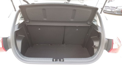Hyundai i20 1.2 MPI MT ConnectLine (7)