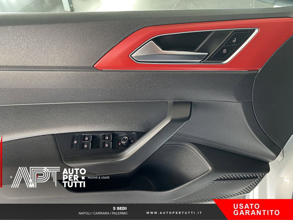 Volkswagen Polo 2.0 TSI DSG GTI BlueMotion Technology (9)