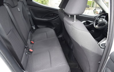 Toyota Yaris 1.5 Hybrid 5 porte Energy (12)