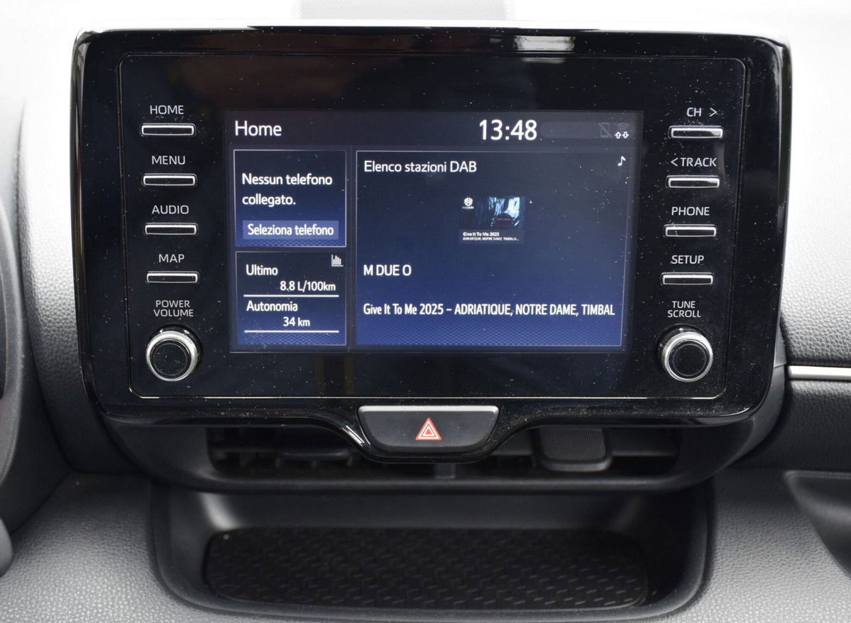 Toyota Yaris 1.5 Hybrid 5 porte Energy (20)