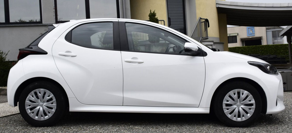 Toyota Yaris 1.5 Hybrid 5 porte Energy (5)