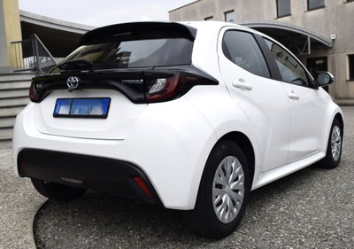 Toyota Yaris 1.5 Hybrid 5 porte Energy (6)