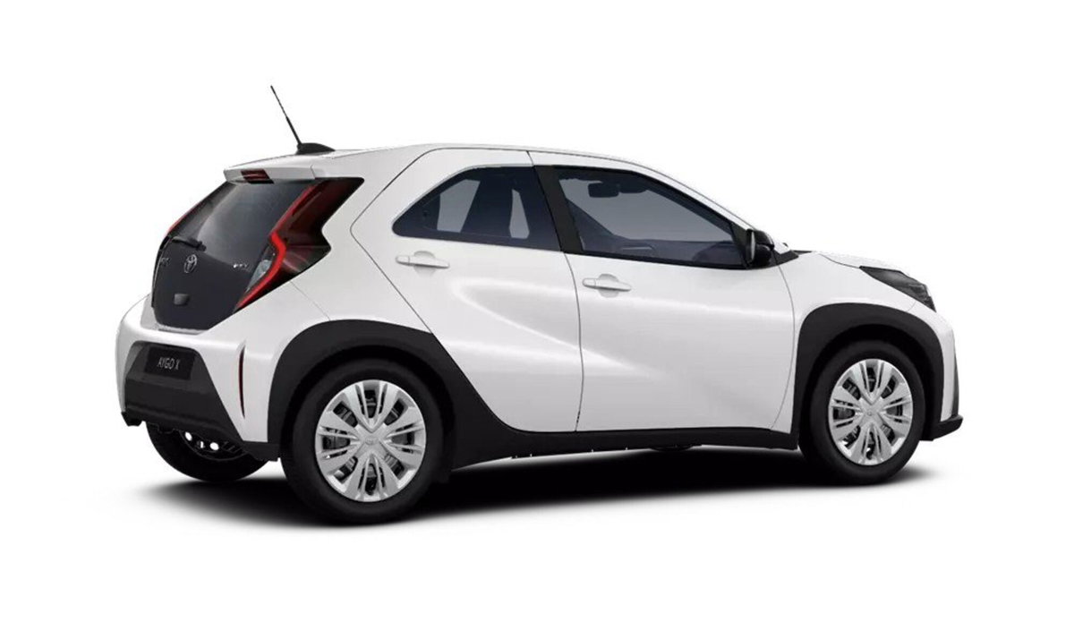 Toyota Aygo X 1.0 Active 72cv (2)