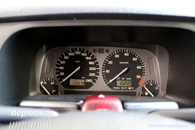 Volkswagen Golf 2.0 16V cat 5p GTI 20 Years Edition (12)