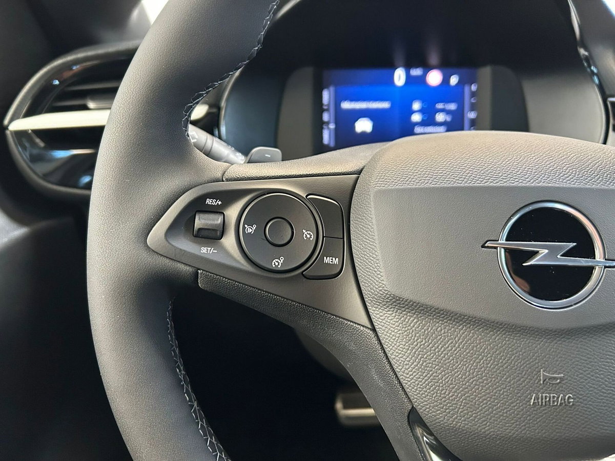 Opel Corsa 1.2 hybrid GS 110cv dct6 (11)