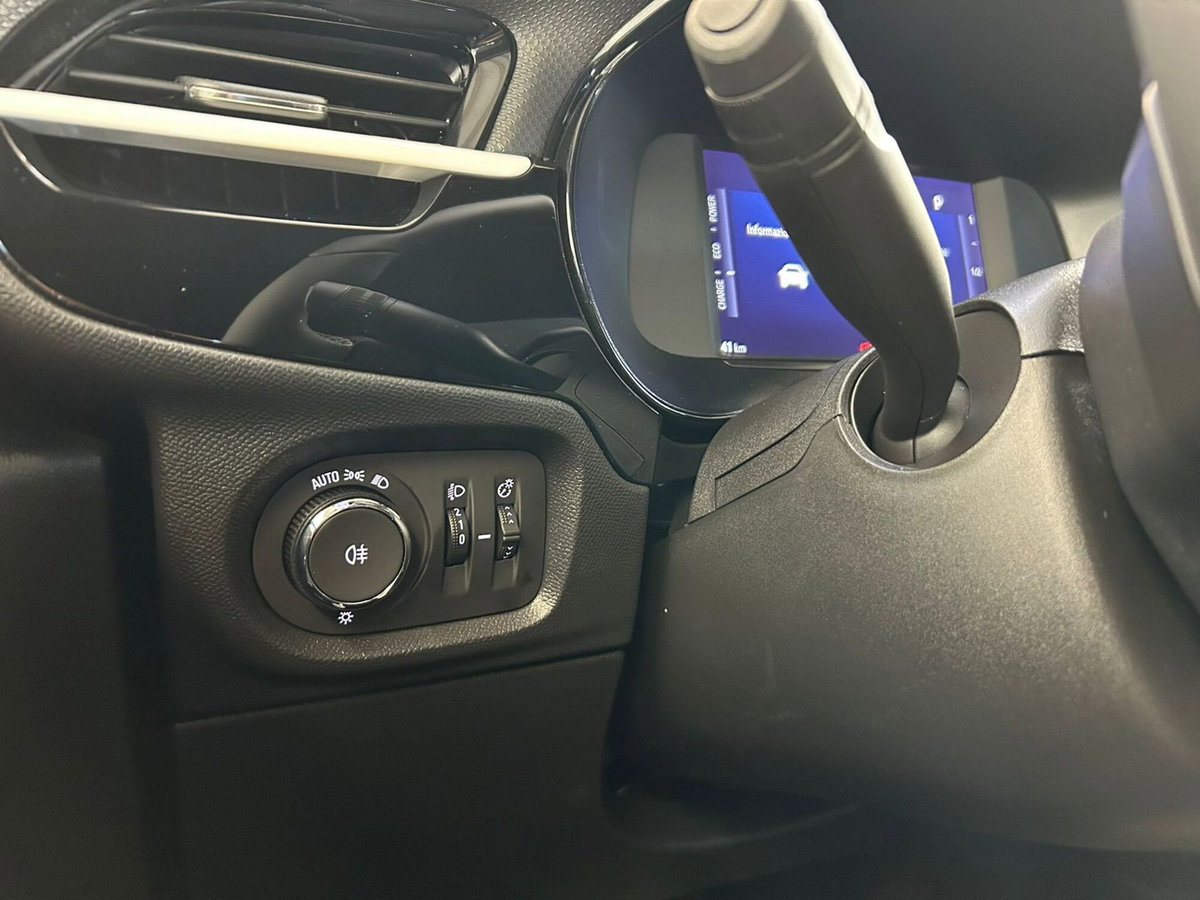 Opel Corsa 1.2 hybrid GS 110cv dct6 (15)