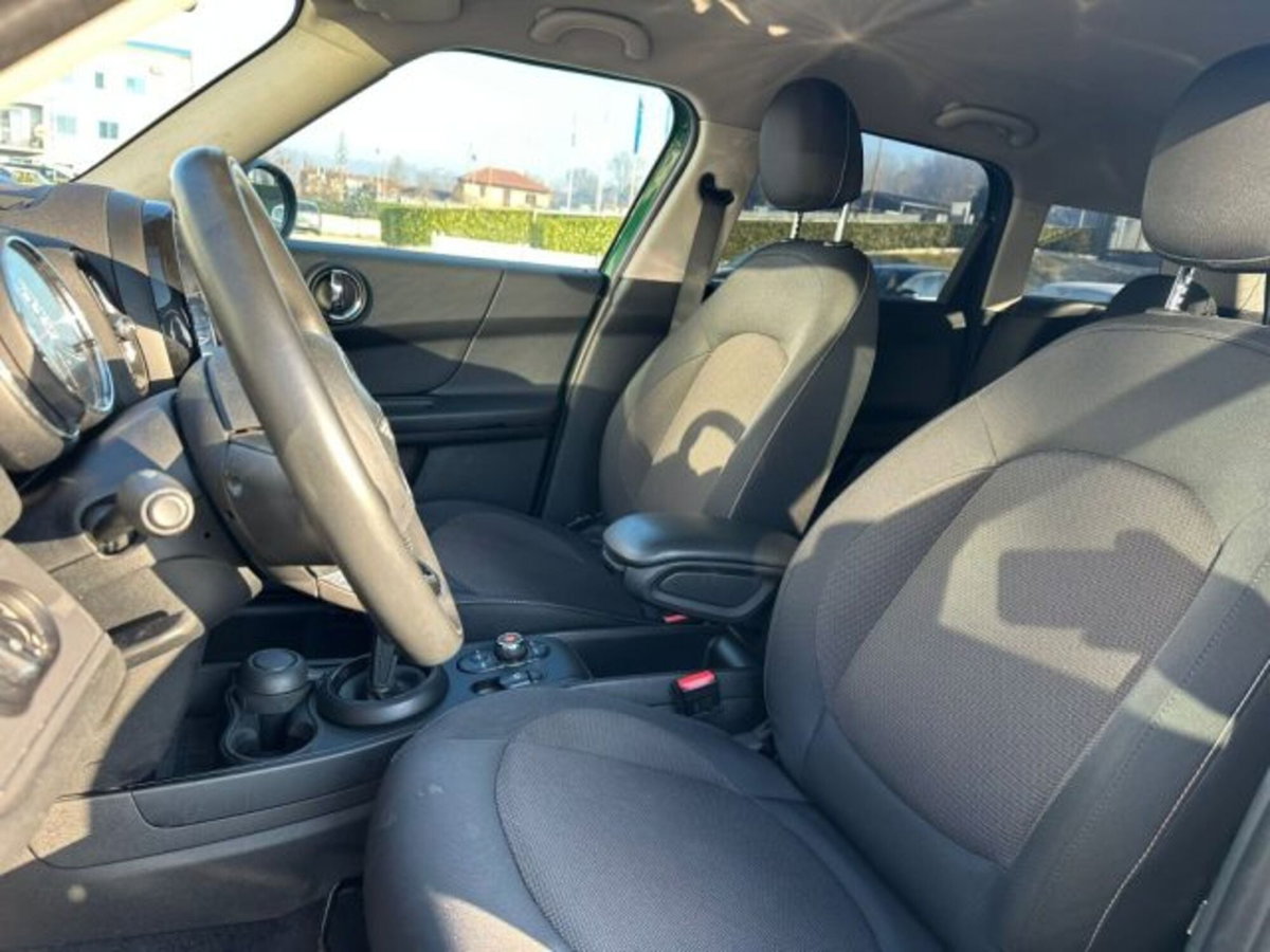 MINI Mini Countryman 2.0 Cooper D Business Countryman Automatica (10)