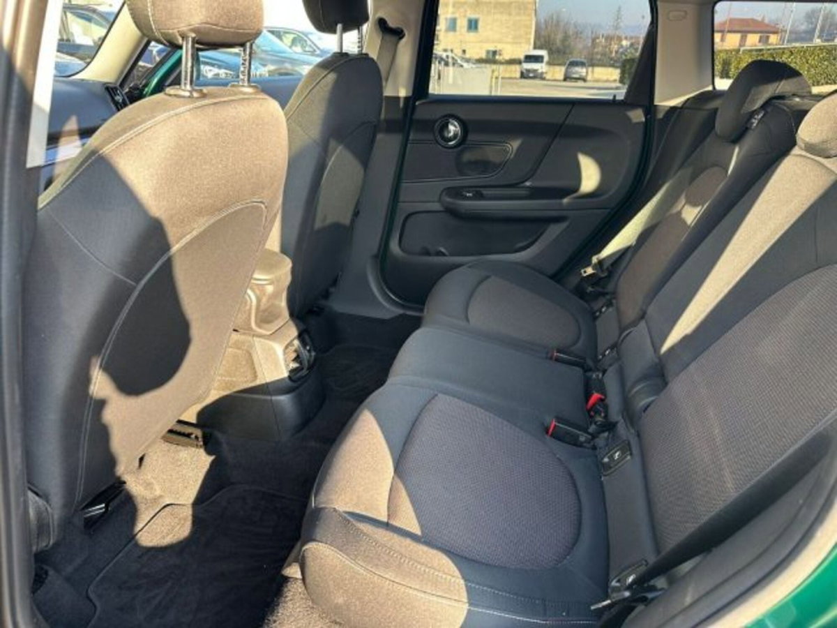MINI Mini Countryman 2.0 Cooper D Business Countryman Automatica (13)