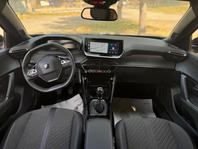Peugeot 2008 PureTech 130 S&S Allure (9)
