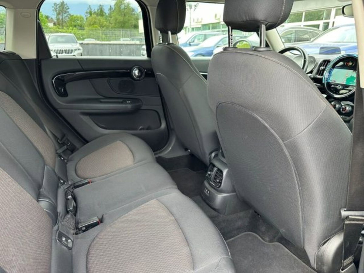 MINI Mini Countryman 1.5 One D Essential Countryman (12)