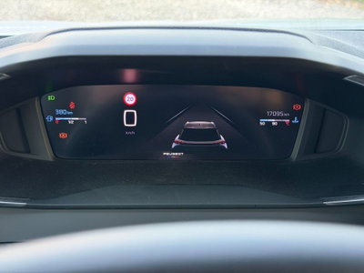 Peugeot 2008 PureTech 130 S&S Allure (12)