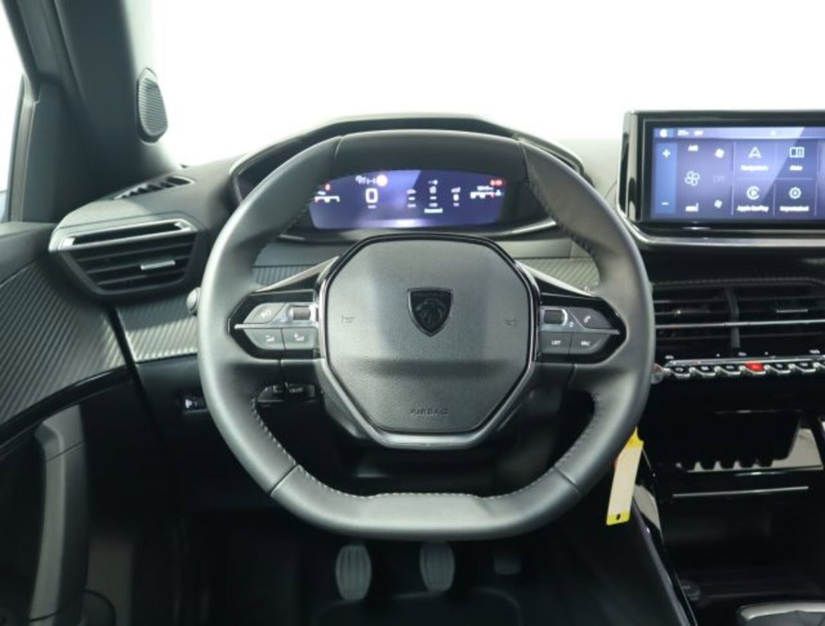 Peugeot 2008 PureTech 100 S&S Allure (14)