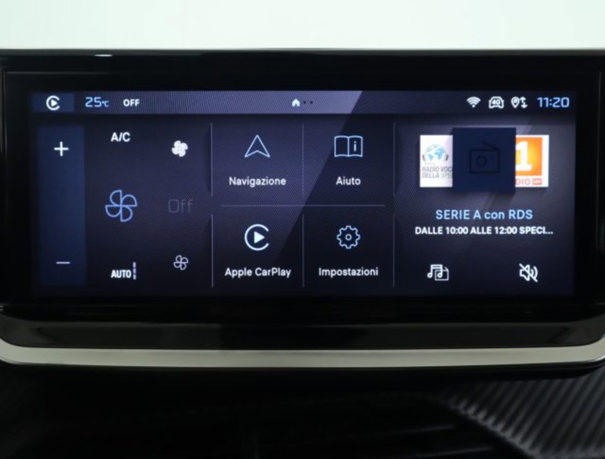Peugeot 2008 PureTech 100 S&S Allure (17)
