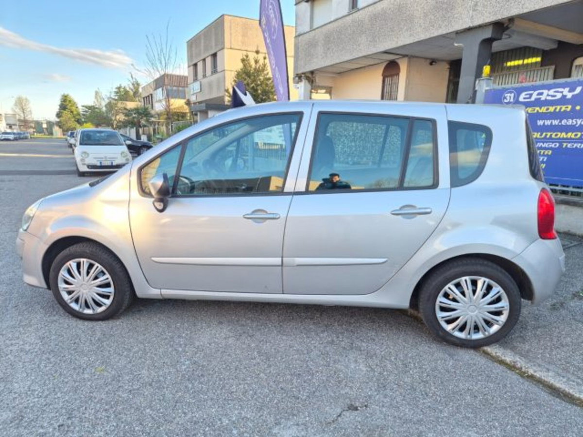 Renault Grand Modus 1.2 16V (2)