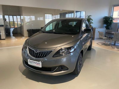 Lancia Ypsilon 1.0 FireFly 5 porte S&S Hybrid Ecochic Silver nuova