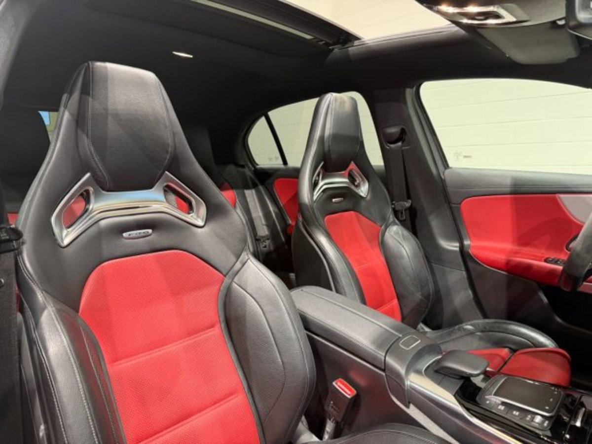 Mercedes-Benz Classe A Sedan 35 4Matic 4p. AMG (14)