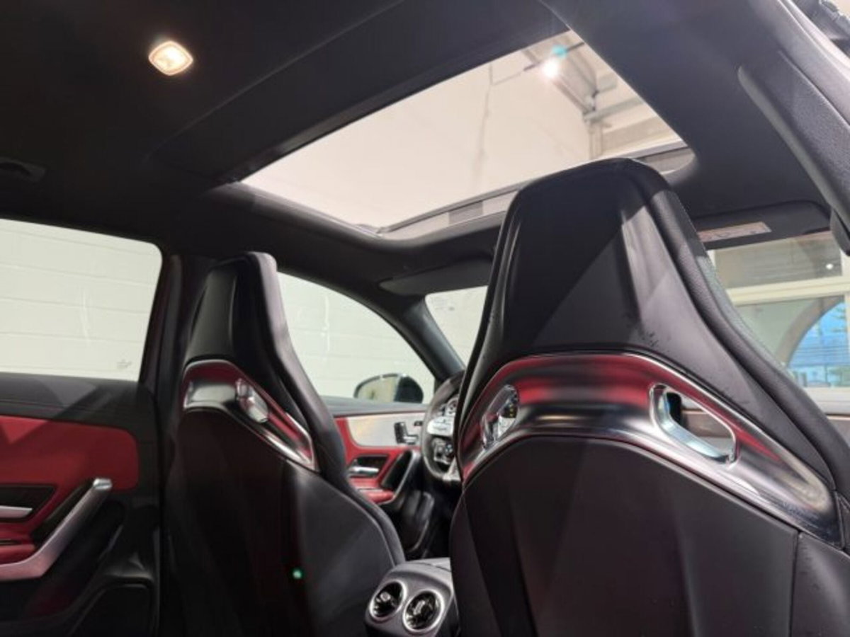 Mercedes-Benz Classe A Sedan 35 4Matic 4p. AMG (15)