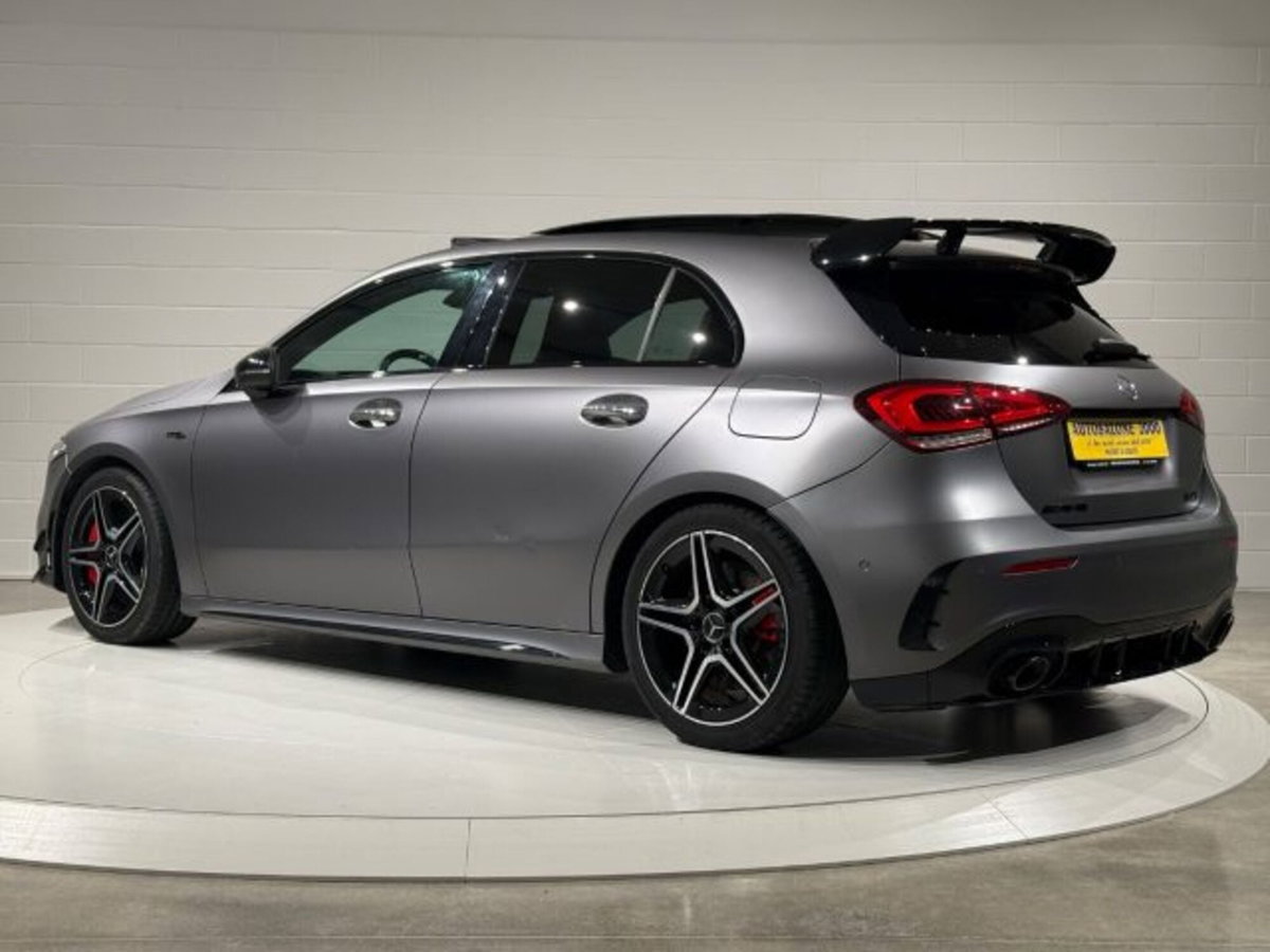 Mercedes-Benz Classe A Sedan 35 4Matic 4p. AMG (3)