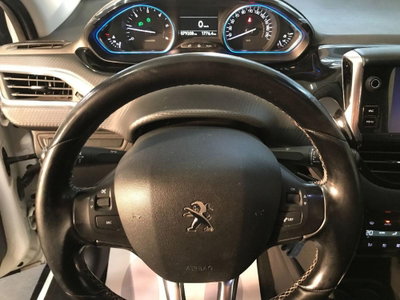 Peugeot 2008 100 Allure (7)