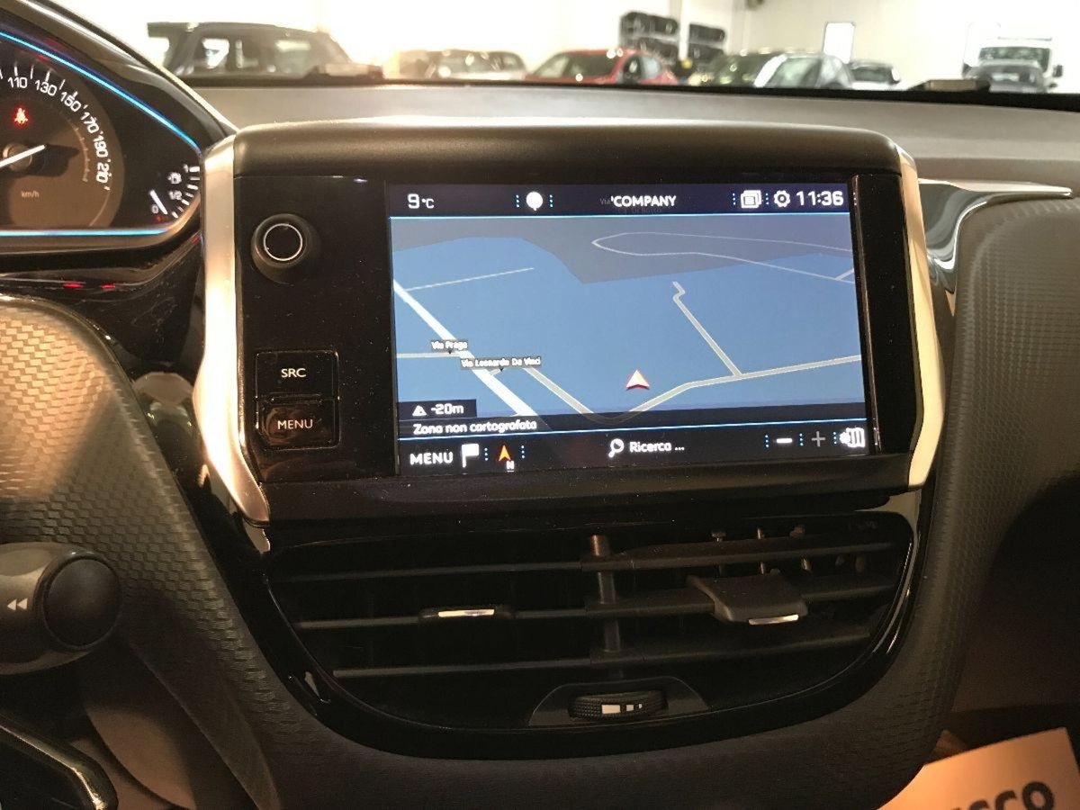 Peugeot 2008 100 Allure (8)