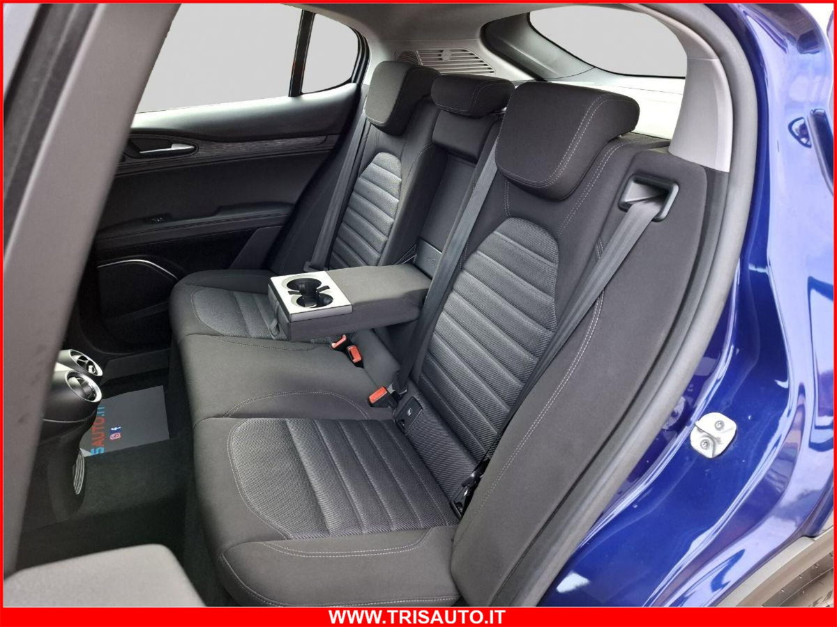 Alfa Romeo Stelvio Stelvio 2.2 Turbodiesel 210 CV AT8 Q4 Ti (11)