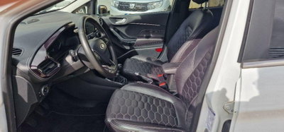 Ford Fiesta 1.5 TDCi 120 CV 5 porte Vignale (11)
