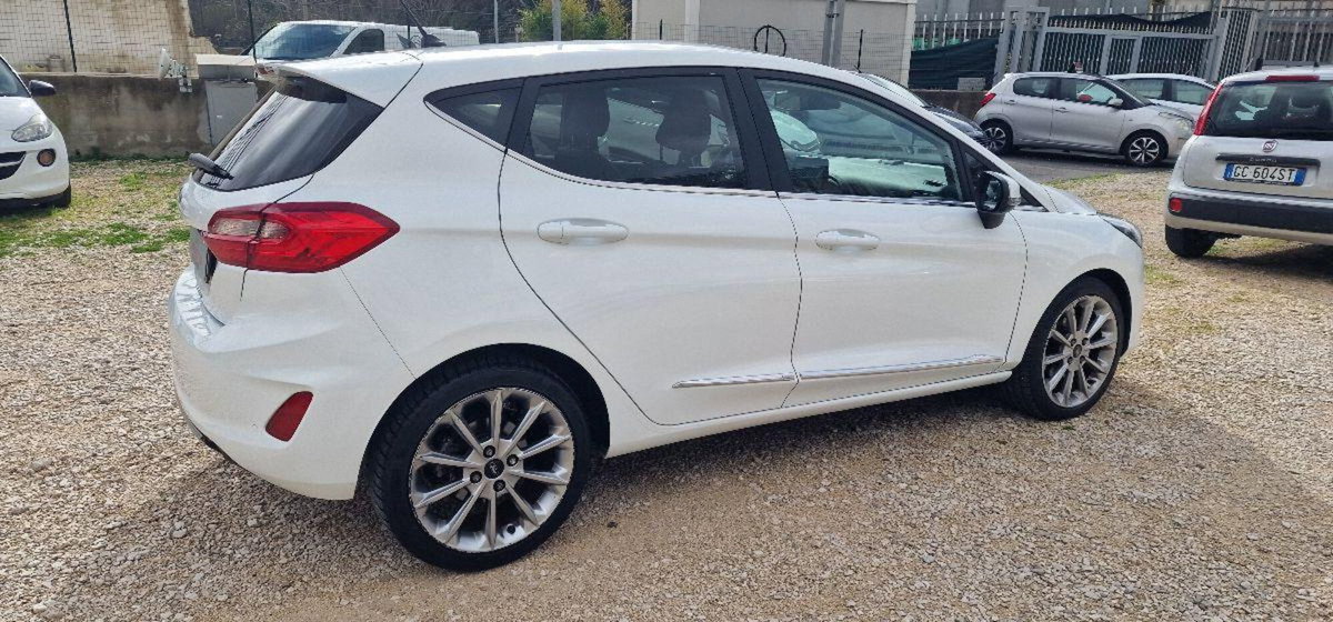 Ford Fiesta 1.5 TDCi 120 CV 5 porte Vignale (7)