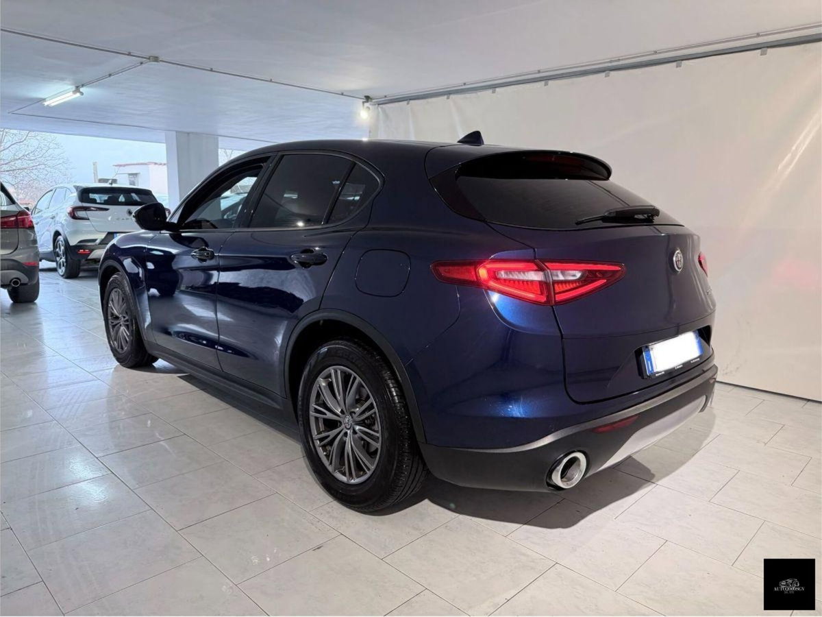 Alfa Romeo Stelvio Stelvio 2.2 Turbodiesel 180 CV AT8 RWD Business (13)