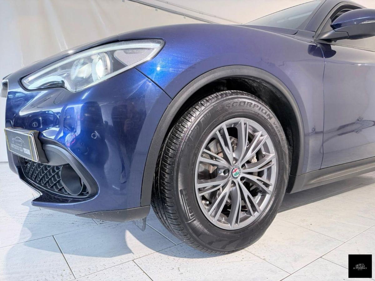 Alfa Romeo Stelvio Stelvio 2.2 Turbodiesel 180 CV AT8 RWD Business (3)