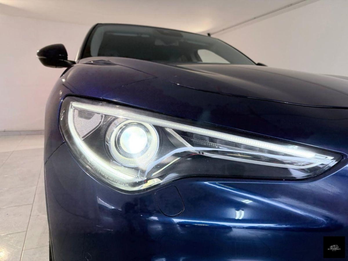 Alfa Romeo Stelvio Stelvio 2.2 Turbodiesel 180 CV AT8 RWD Business (4)