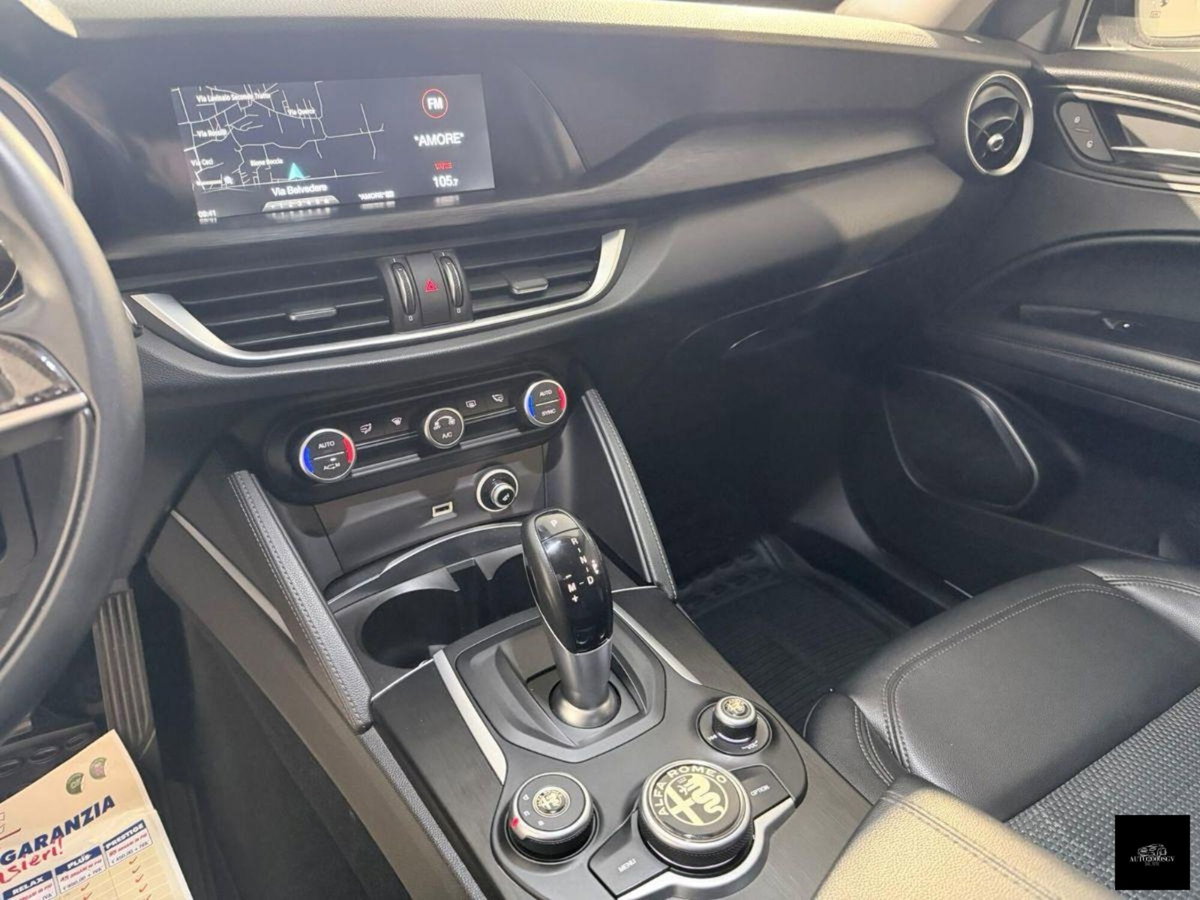 Alfa Romeo Stelvio Stelvio 2.2 Turbodiesel 180 CV AT8 RWD Business (9)