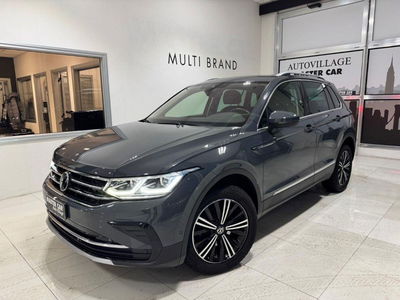 Volkswagen Tiguan 2.0 TDI 150CV 4MOTION DSG Sport & Style BMT usata
