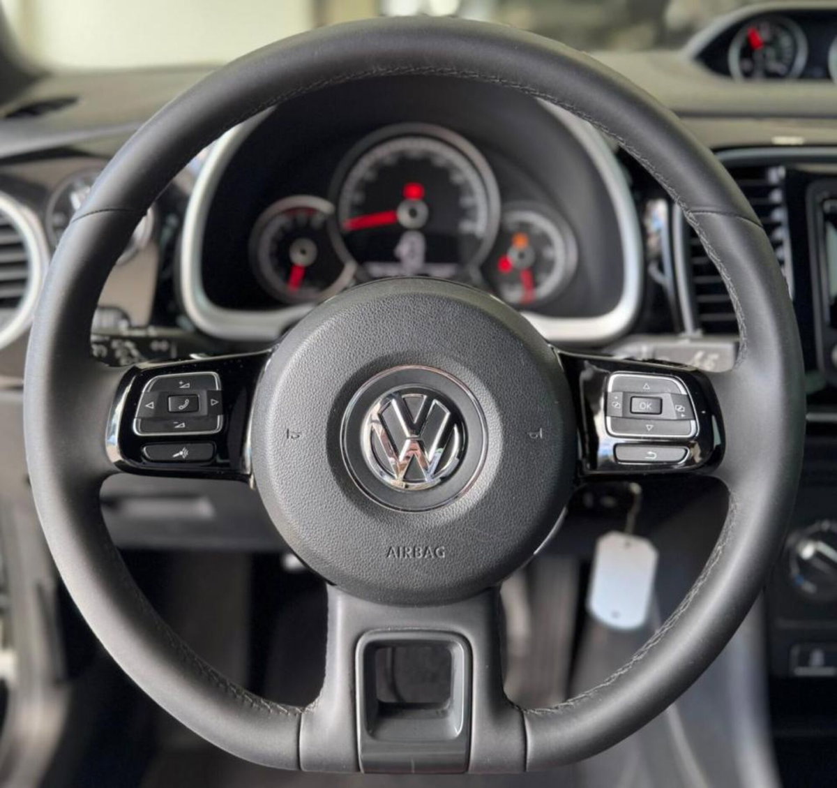 Volkswagen Maggiolino 1.2 TSI Design (12)