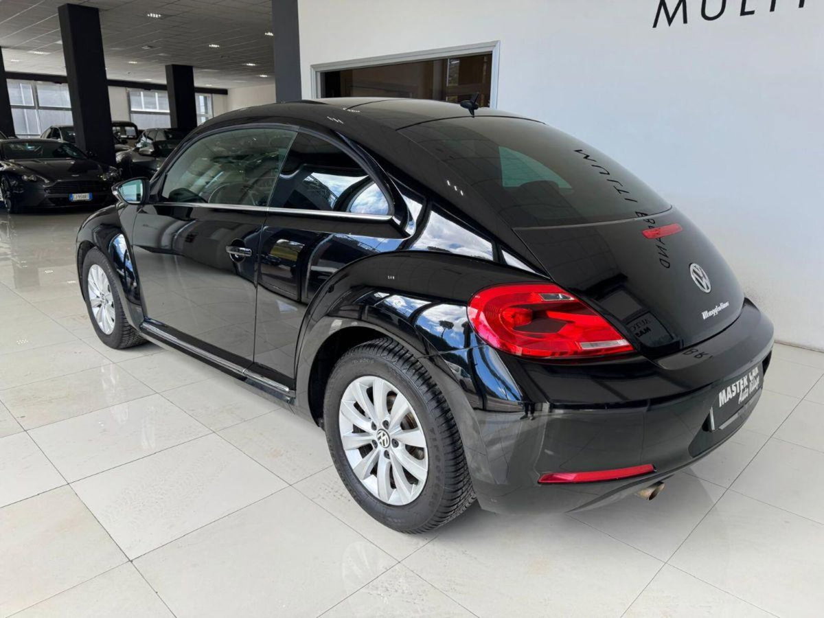 Volkswagen Maggiolino 1.2 TSI Design (2)