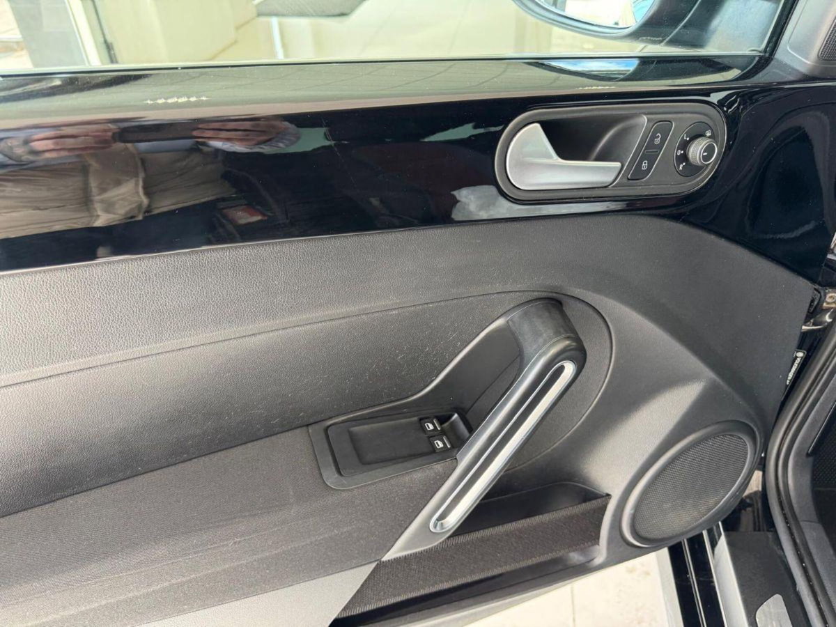 Volkswagen Maggiolino 1.2 TSI Design (8)