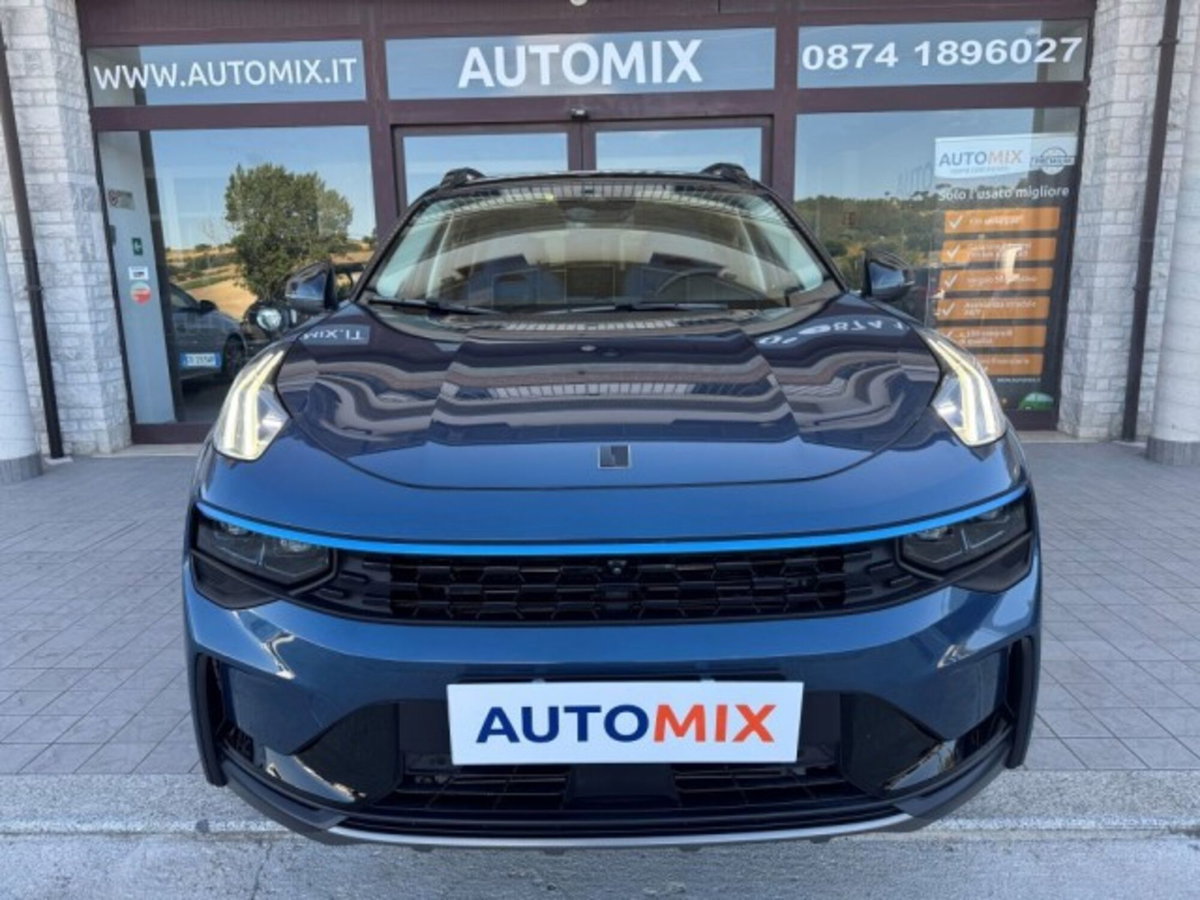 Lynk & Co 01 01 1.5 td phev (10)