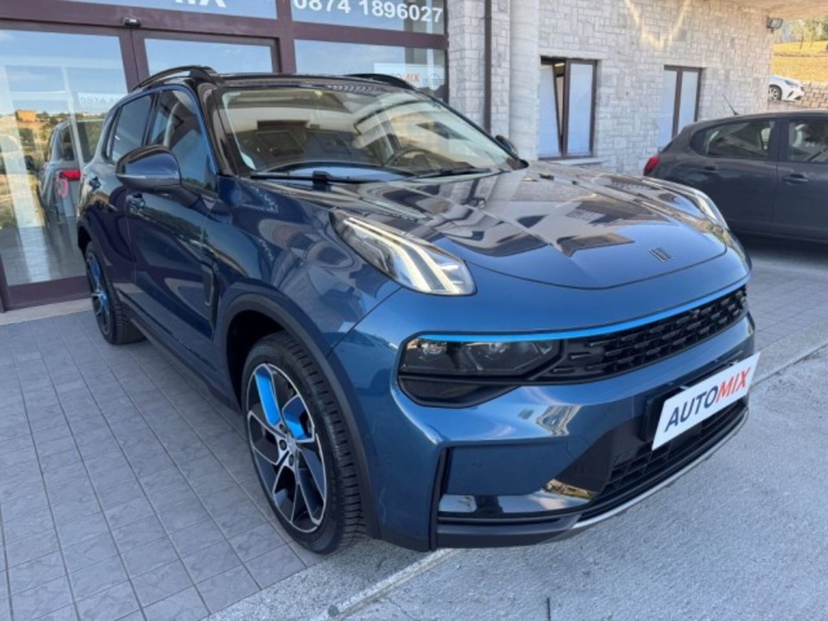 Lynk & Co 01 01 1.5 td phev (11)