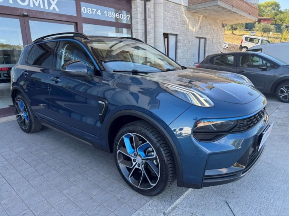 Lynk & Co 01 01 1.5 td phev (12)