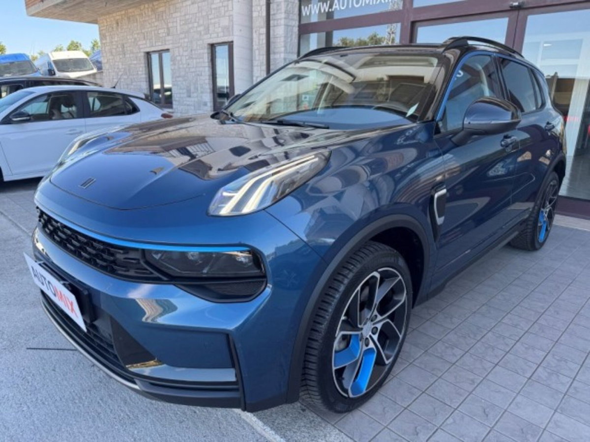 Lynk & Co 01 01 1.5 td phev (9)