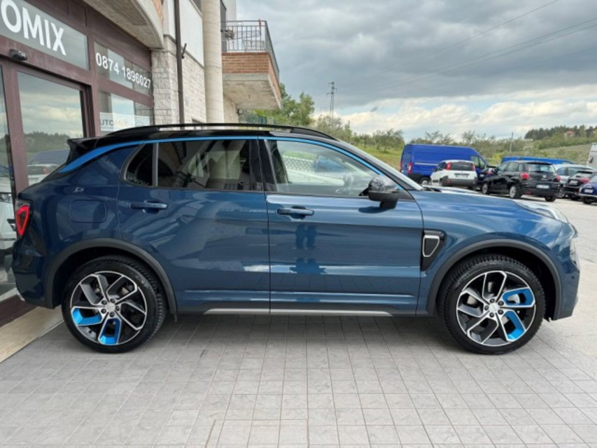 Lynk & Co 01 01 1.5 td phev (11)