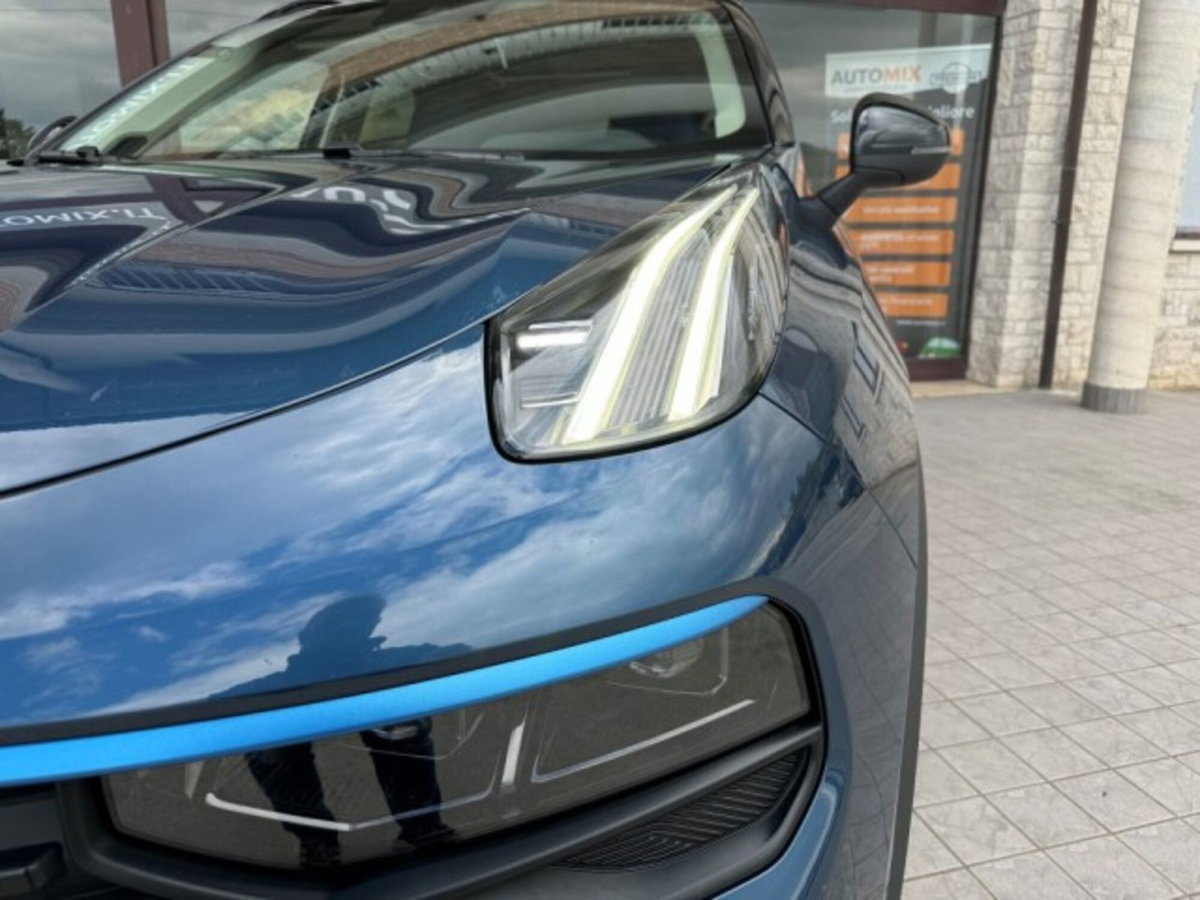 Lynk & Co 01 01 1.5 td phev (6)