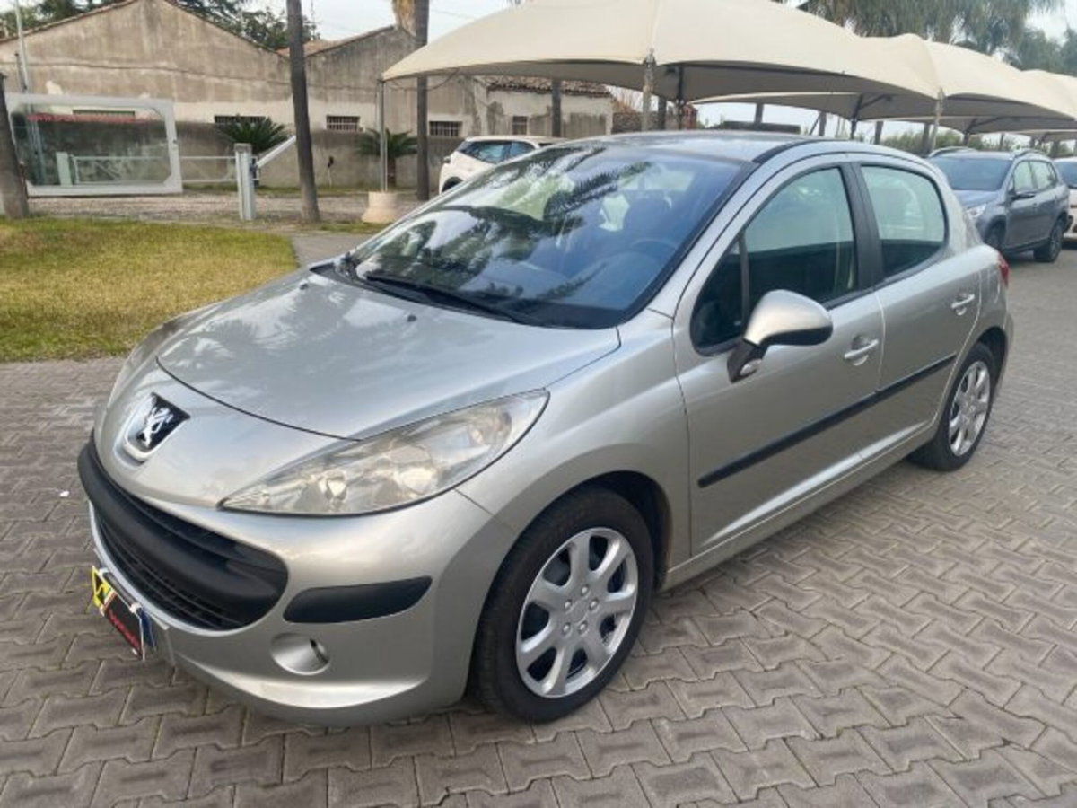 Peugeot 207 HDi 90CV 5p. XS (16)